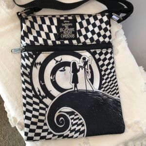 DISNEY THE NIGHTMARE BEFORE CHRISTMAS black and white cloth crossbody.